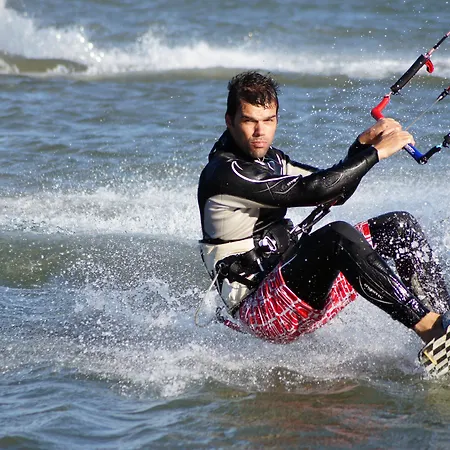 スアーヴ マル 3* エシュポゼンデ