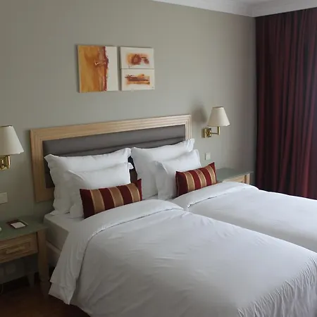 Suave Mar Hotel 3*