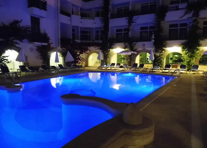 スアーヴ マル 3* エシュポゼンデ